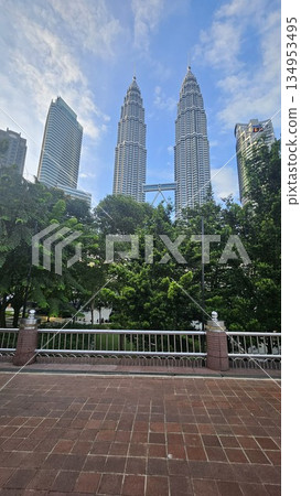 this is famous build in Malaysia named Twin Tower at KLCC 134953495