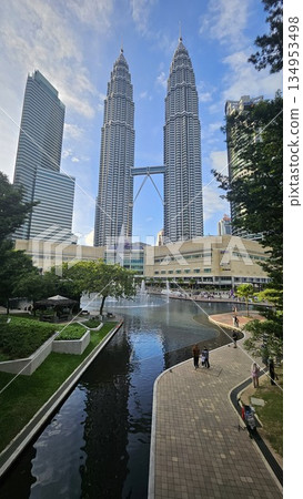 this is famous build in Malaysia named Twin Tower at KLCC 134953498