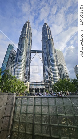 this is famous build in Malaysia named Twin Tower at KLCC 134953505