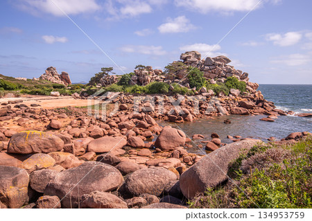 Ploumanac'h pink granite coast, cotes-d'armor, brittany, france 134953759