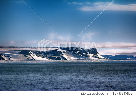 Arctic Islands Glaciers, snowfields and rock outcrops 134958492