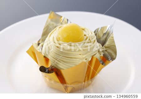 Mont Blanc with rich chestnut cream and a whole chestnut on top 134960559