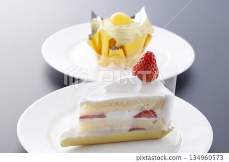 Shortcake and Mont Blanc set Shortcake and Mont Blanc set 134960573