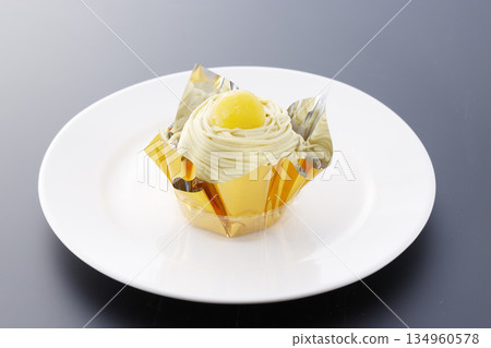 Mont Blanc with rich chestnut cream and a whole chestnut on top 134960578