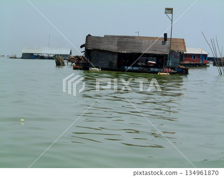 Floating Houses on Lake Treng Sap 134961870