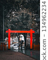 A simple and vivid red gate 134962234