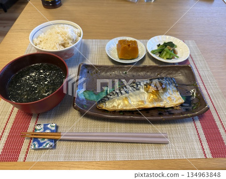 Japanese breakfast 134963848