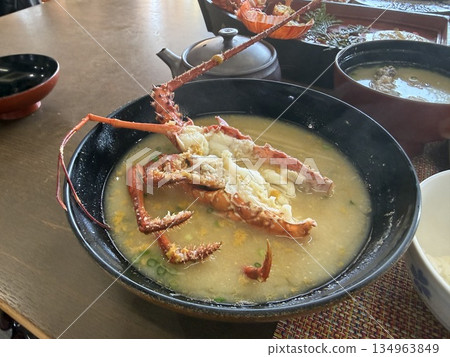 Miso soup with spiny lobster 134963849