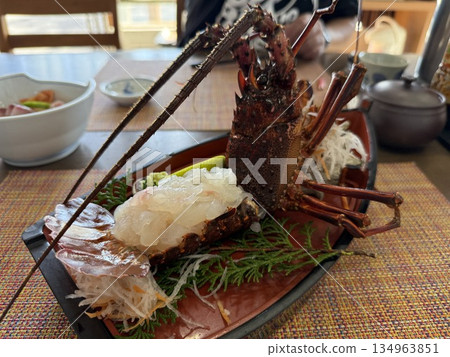 Shrimp Ise sashimi 134963851