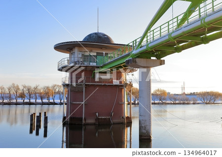 Kanamachi Water Purification Plant intake tower (Katsushika Ward, Tokyo) 134964017