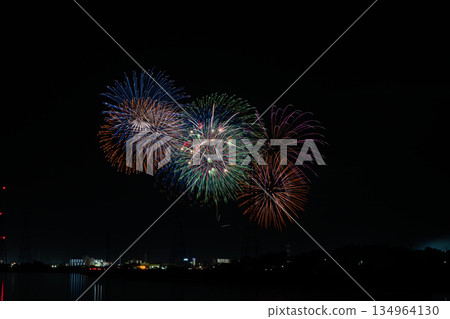 Scenes from the Atsumi Peninsula Fireworks Festival in Tahara City (Aichi Prefecture) 134964130