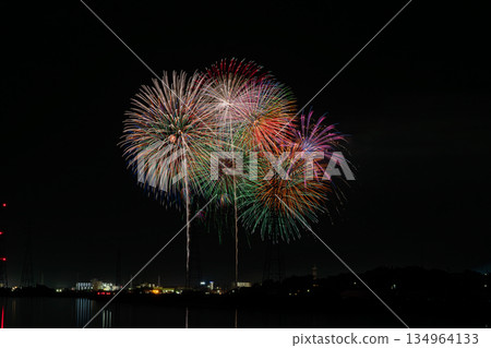 Scenes from the Atsumi Peninsula Fireworks Festival in Tahara City (Aichi Prefecture) Scenes from the Atsumi Peninsula Fireworks Festival in Tahara City (Aichi Prefecture) 134964133