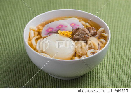 Chikara udon noodles with mochi 134964215