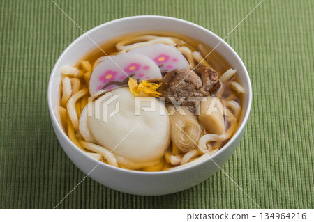 Chikara udon noodles with mochi 134964216