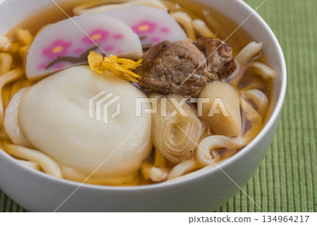 Chikara udon noodles with mochi 134964217