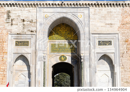 伊斯坦堡托普卡帕宮正門皇帝門 134964904