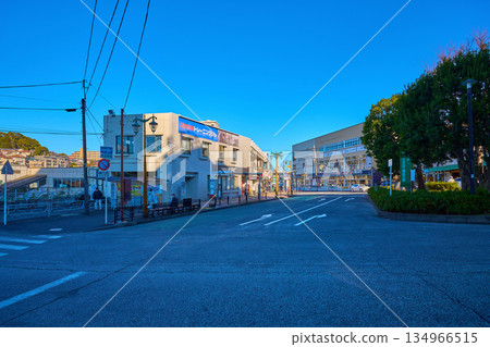 從旋轉木馬上眺望神奈川縣川崎市朝尾區小田急線百合丘站 134966515