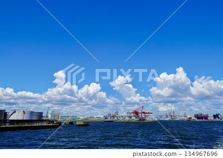 A view of the Aji River estuary from off Osaka Port, Konohana Ward, Osaka City 134967696