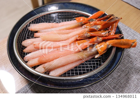 蟹肉涮涮鍋、螃蟹、蟹肉粥、蟹肉壽喜燒、螃蟹禁令解除、日本料理、新年假期、慶祝活動、超級乾 134968011