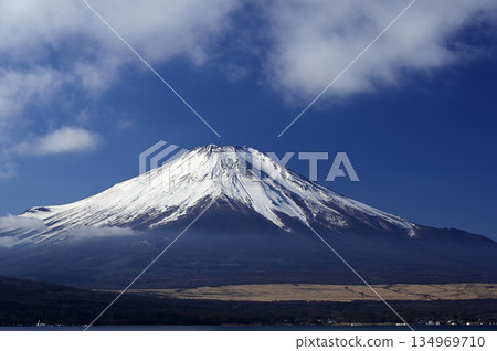 十二月，山中湖畔（地點：山中湖畔） 134969710