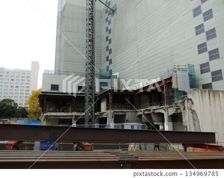 Building under dismantling construction 134969785