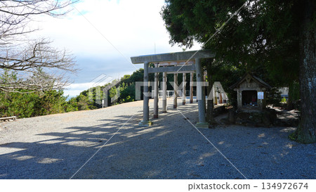 Mount Asakuma summit, Ise City, Mie Prefecture Mount Asakuma summit, Ise City, Mie Prefecture 134972674