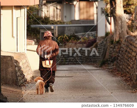 Walking for an old man Walking for an old man 134976609