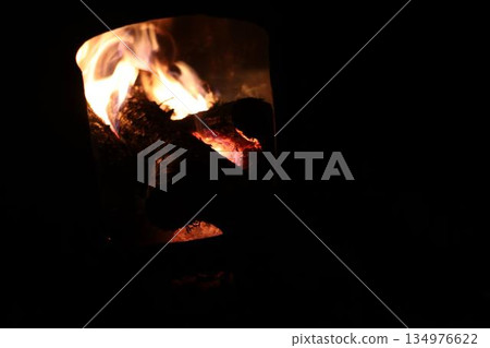 Shaking flames Shaking flames 134976622