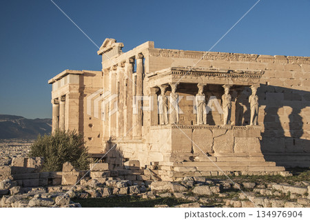 Tourist scene in Athens, Greece 134976904