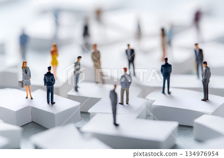 Network building symbolizes the marketing and management of businessmen 134976954