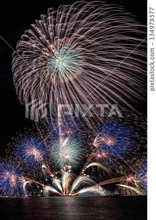 夜空中的煙火 5 134978377
