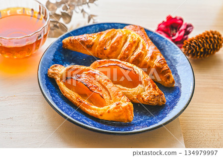 自製甜點：蘋果派和梨子派 134979997