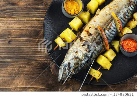 Healthy Grilled Fish with Pineapple 134980631