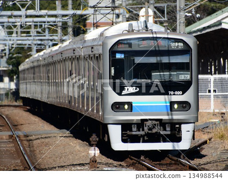 Tokyo Waterfront Area Rapid Transit 70-000 series Z2 train, direct to the Rinkai Line, within the Saikyo Line Tokyo Waterfront Area Rapid Transit 70-000 series Z2 train, direct to the Rinkai Line, within the Saikyo Line 134988544