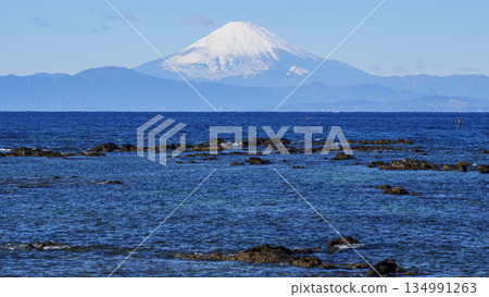Mount Fuji as seen from Nagai Fishing Port in Yokosuka 134991263