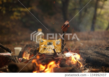 即食咖哩和營火烤串 134992437