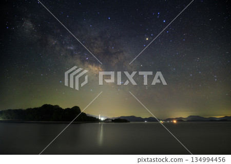 瀨戶內海的春日星空，冉冉升起的銀河和天蠍座 134994456
