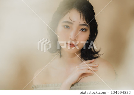 Beauty portrait 134994823