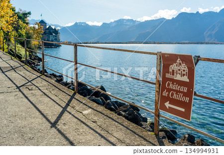 通往瑞士沃州韋托西庸城堡的鐵路 通往瑞士沃州韋托西庸城堡的鐵路 134994931