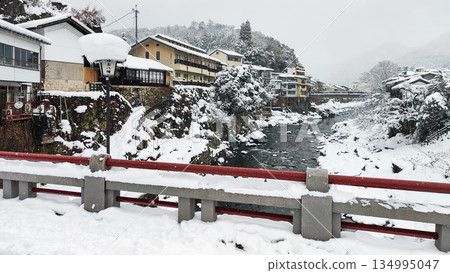 Gujo Hachiman (winter) Gujo Hachiman (winter) 134995047