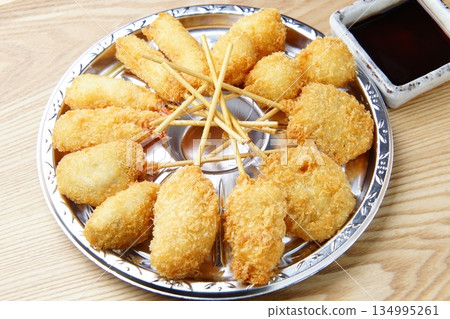 Deep-fried skewer cuttlefish Deep-fried skewer cuttlefish 134995261