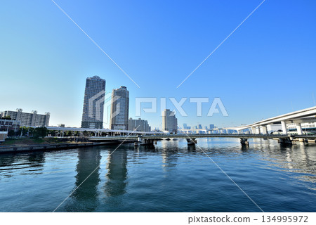 東京台場首都高速公路海灣線有明交會處 東京台場首都高速公路海灣線有明交會處 134995972