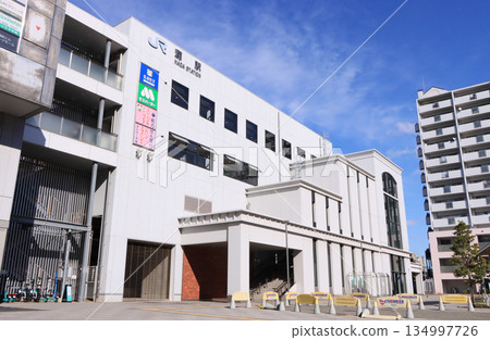 Tokaido Main Line Nada Station building 134997726