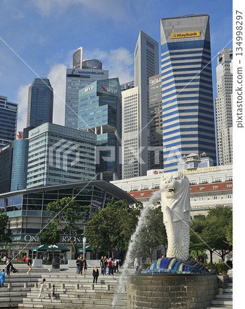 The Merlion statue spouts water into the bay The Merlion statue spouts water into the bay 134998297
