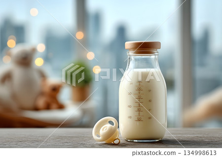 嬰兒奶瓶和餵奶瓶 134998613