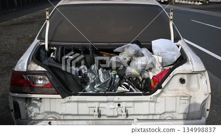 Abandoned vehicle Abandoned vehicle 134998837