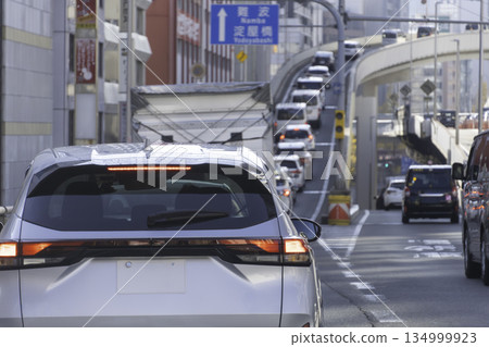 423號公路新禦堂筋段早高峰交通壅塞圖片 134999923