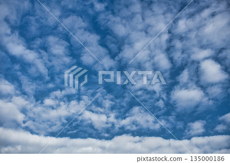 Cloudy sky Cloudy sky 135000186