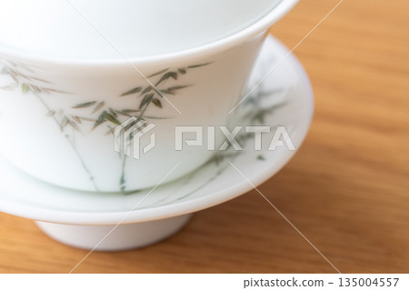 Lidded bowl for Taiwanese and Chinese tea (bamboo and bamboo leaf design) Lidded bowl for Taiwanese and Chinese tea (bamboo and bamboo leaf design) 135004557