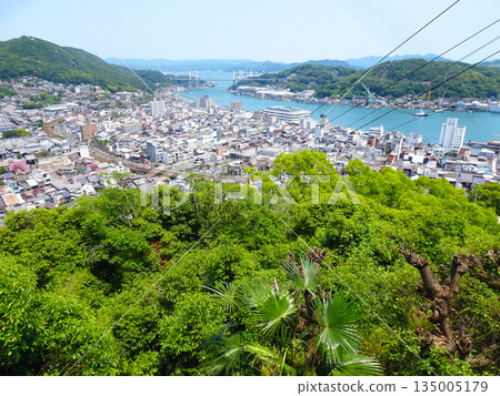 [Hiroshima Prefecture] Senkoji Mountain Ropeway and Onomichi Townscape 135005179